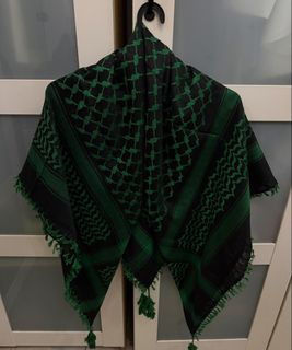 (Category: ) located in . Submitted by adorned (Listing ID 1430658765, Image 1). Description: .