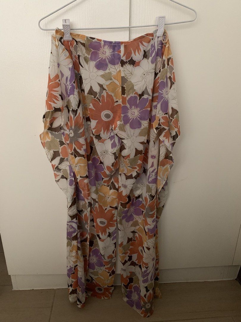 Pants Cover Up (Category: Undergarments & Loungewear) located in Cainta. Submitted by kapta (Listing ID 1430684759, Image 2). Description: .