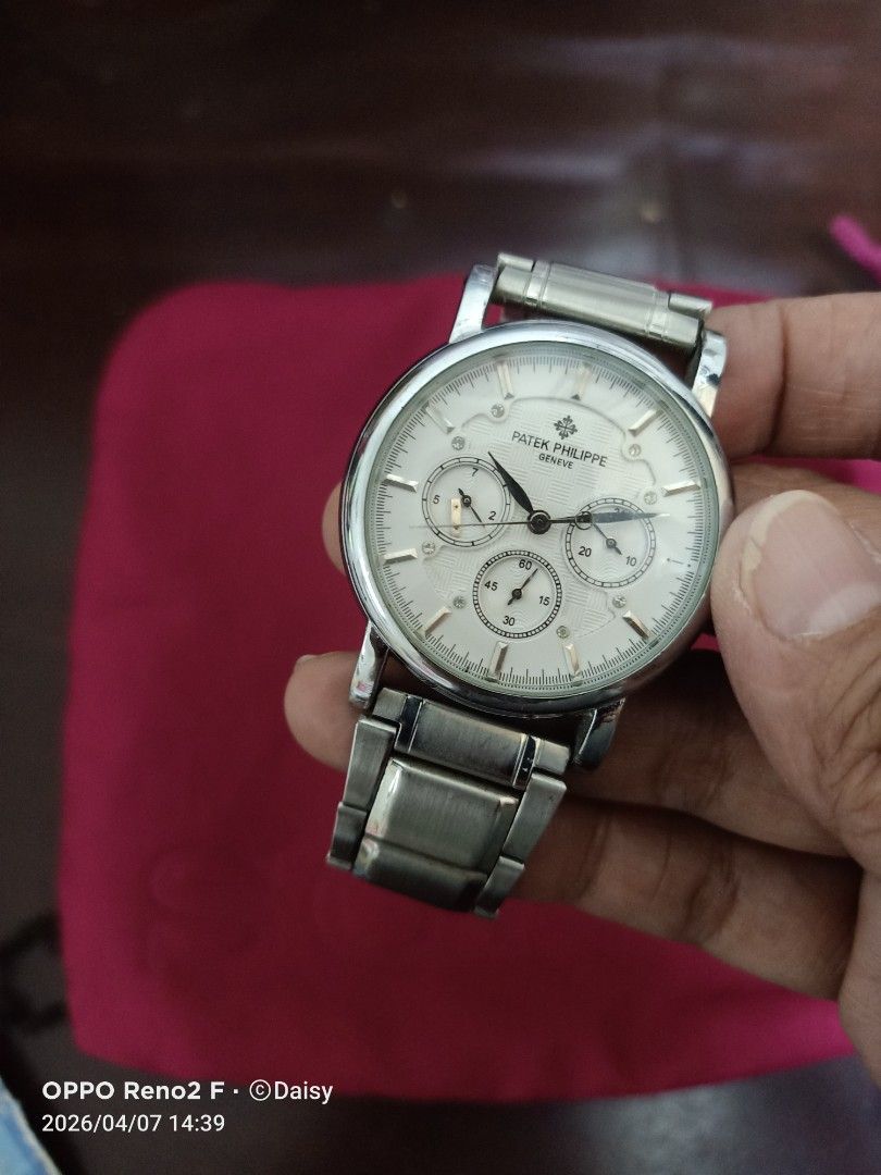 Patek Automatic Stainless Watch (Category: Men's Watches) located in Quezon City. Submitted by daisyuy1979 (Listing ID 1430661243, Image 1). Description: Good working condition.