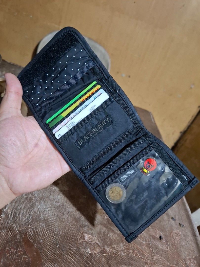 Porter Dot Wallet (Category: Luxury Bags & Wallets) located in Victorias. Submitted by doc_keith (Listing ID 1430729235, Image 2). Description: Porter Dot Wallet Condition: 9/10 Color rate: 9/10 Issue: ✖️ Need wash 880 shipped Negros Occidental.