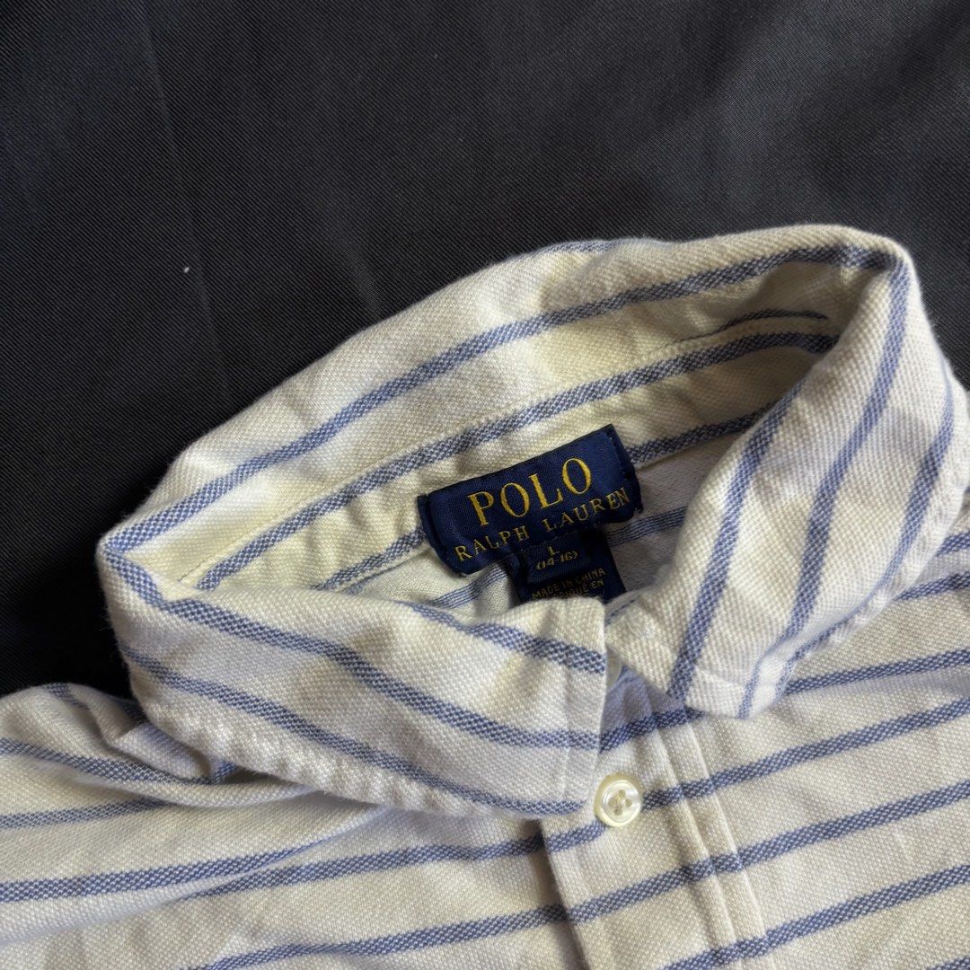 Ralph Lauren Polo Shirt (Category: Tshirts & Polo Shirts ) located in Legazpi City. Submitted by thriftbecool (Listing ID 1430609140, Image 3). Description: Size: s 18x25.
