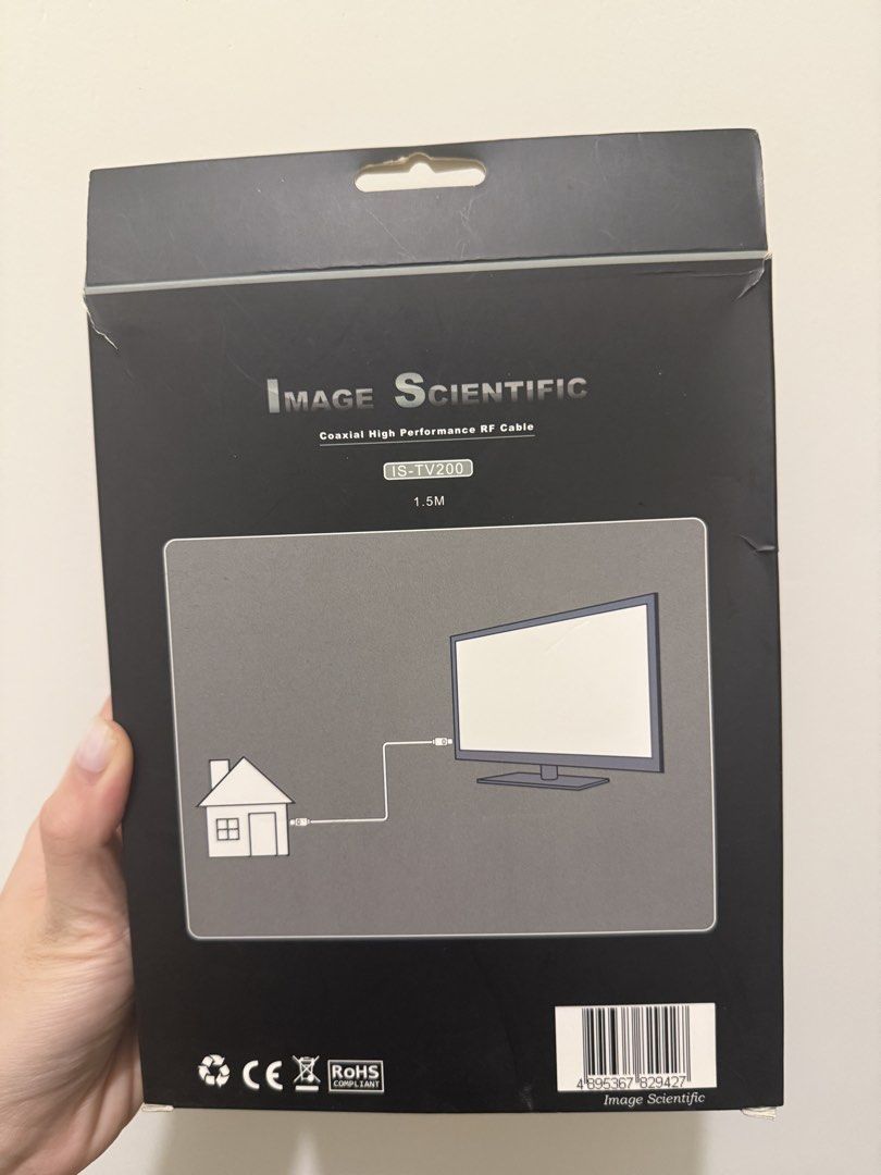 RF Cable （分類：電視組件及配件）位於 Hong Kong。 由 pc0412 提交（商品編號 1430718935，圖片 2）。簡介： 1.5m long RF cable The cable is designed for connecting a TV to an antenna or other signal source. New 全新。