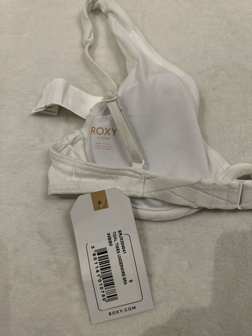 Roxy Bikini Set S (Category: Bikinis & Swimsuits) located in Paranaque City. Submitted by missmargerrieal (Listing ID 1430639380, Image 3). Description: Original Roxy Bikini Set 💯 Brandnew with tags Size: Top S on tag / Bikini bottom M on tag but fit to Small With pads and underwire Original Price : $55 aud each/ ₱4,500+ Selling for only ₱899.