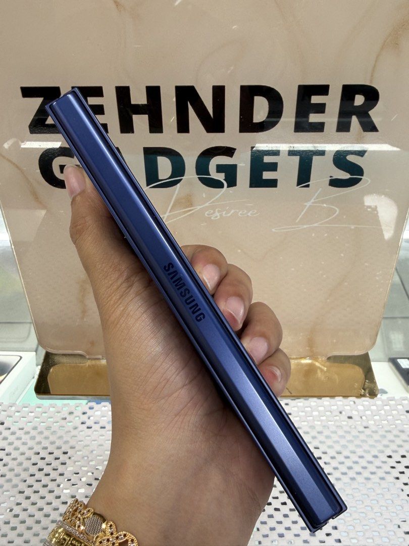 SAMSUNG FOLD 6 12/512GB OPENLINE (NTC APPROVED) (Category: Samsung) located in San Juan City. Submitted by desireebayal96 (Listing ID 1430762225, Image 2). Description: FOLD 6 (BLUE) * 12/512GB * DUAL SIM (BOTH SIM OPENLINE) * NTC APPROVED * 97% SMOOTH * NO ISSUE * NO HISTORY OF REPAIR * NO AMOLED BURN * NO DEAD PIXEL * WITH CORD TYPE C NOTE: HINDI PO MASYADING MAKINIS MAY DENTS PO, PERO SUPER SMOOTH PARIN GAMITIN DI NAKAKA-APEKTO SA PERFORMANCE.
