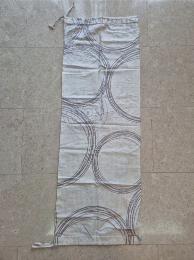 Shecando Tencel Bolster Covers (Category: Bedding & Towels) located in Singapore. Submitted by Mariebiscuit (Listing ID 1430647045, Image 3). Description: $5 per piece Mailing for $2.50.