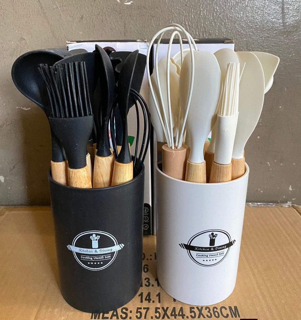 Silicon utensils set (Category: Other Kitchenware & Tableware) located in Manila. Submitted by lyfrancois14 (Listing ID 1430764631, Image 2). Description: .