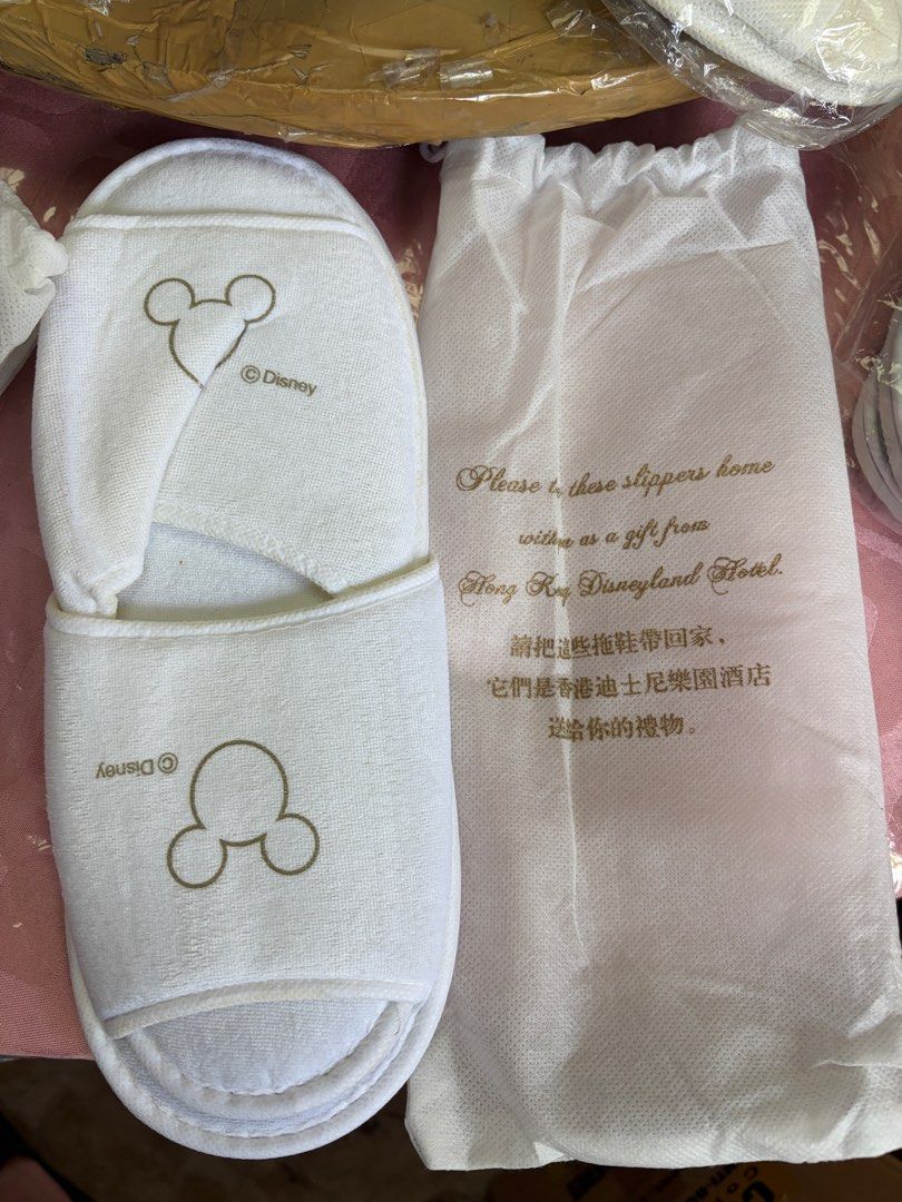 Slippers hotel disposable (Category: Slippers and slides) located in Quezon City. Submitted by chic_styleph (Listing ID 1430640152, Image 1). Description: Assorted hotel slippers .