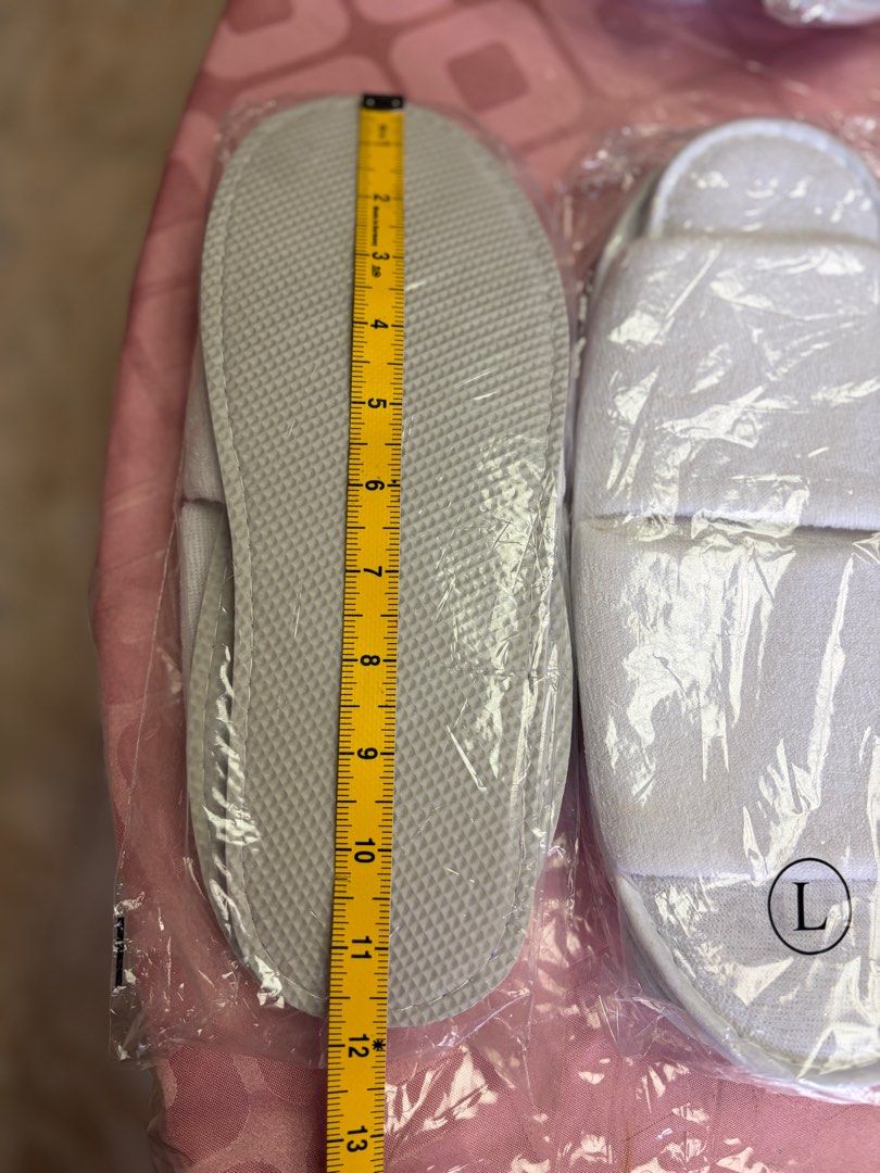 Slippers hotel disposable (Category: Slippers and slides) located in Quezon City. Submitted by chic_styleph (Listing ID 1430640152, Image 3). Description: Assorted hotel slippers .