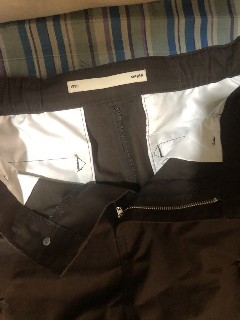Smyth Baggy Brown Cargo Pants (Category: Jeans) located in Manila. Submitted by sharedpleasures (Listing ID 1430665155, Image 2). Description: Size 30 adjustable .