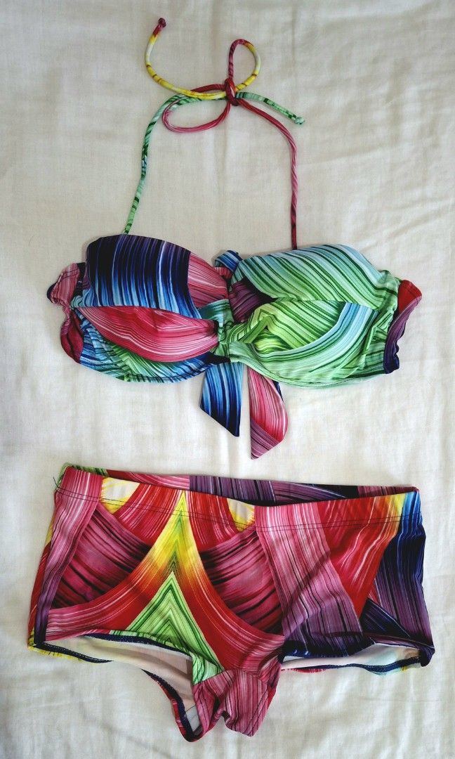 Sogo Bikini Set with Free Cover Up (Size M) (Category: Bikinis & Swimsuits) located in Mandaluyong City. Submitted by monaepark (Listing ID 1430706191, Image 2). Description: Almost brand new Sogo bikini set with free sheer cover up (medium size) - Never used. Only worn once to try on. - 80% nylon 20% spandex. Bikini top has underwire for extra support. - Bust size: best fits 32-36 inches, but the straps are very stretchy and adjustable - Waist s