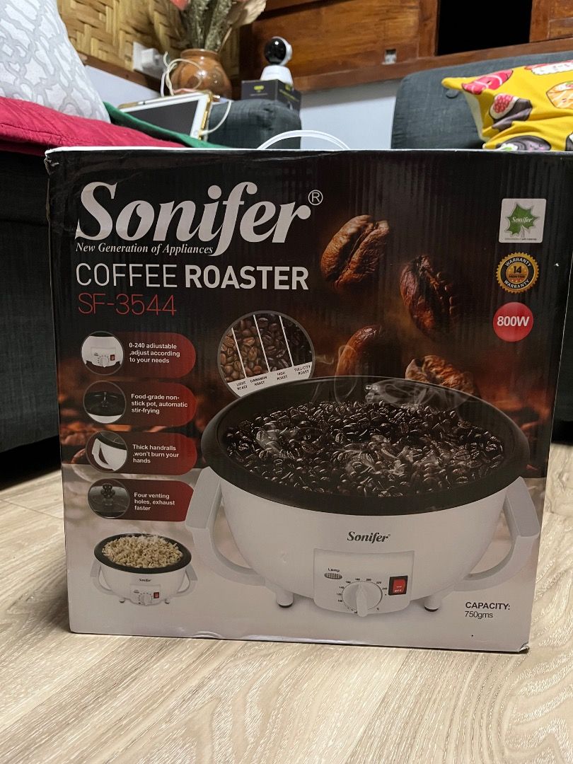 Sonifer Coffee Roaster SF-3544 (Category: Coffee Machines & Makers) located in Cainta. Submitted by ilah_declutters (Listing ID 1430710222, Image 2). Description: Selling our Sonifer coffee Roaster SF-3544. Features adjustable temperature control, includes a rotating mechanism inside. It has a capacity of 750g. It comes with its original box. Not using anymore, but used carefully. .