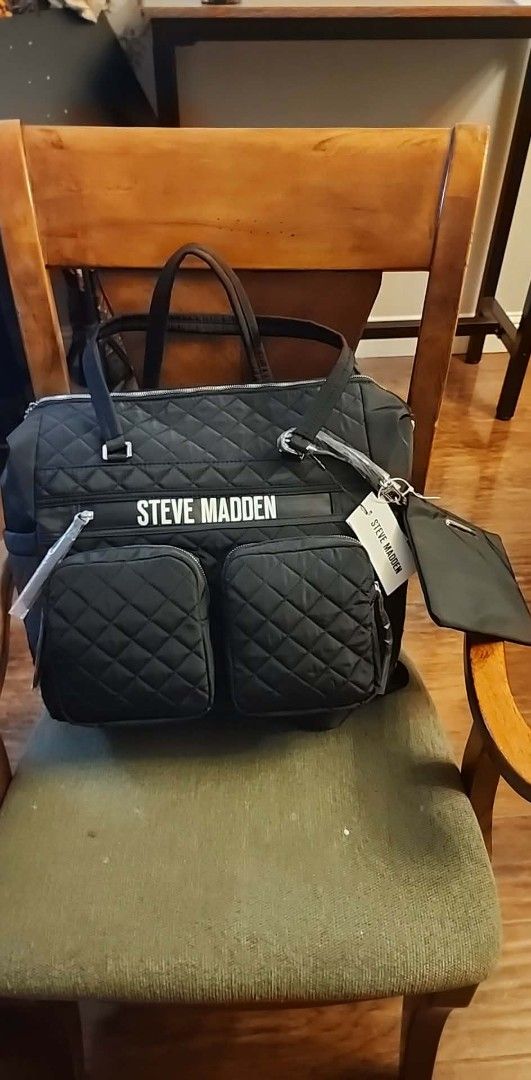 Steve Madden Quilted Diaper Bag (Category: Diaper Bags & Wetbags) located in Quezon City. Submitted by dandelion_d63113 (Listing ID 1430675488, Image 1). Description: Steve Madden Large Weekender bag .