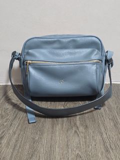 (Category: ) located in . Submitted by shopwithherda (Listing ID 1430700104, Image 1). Description: .