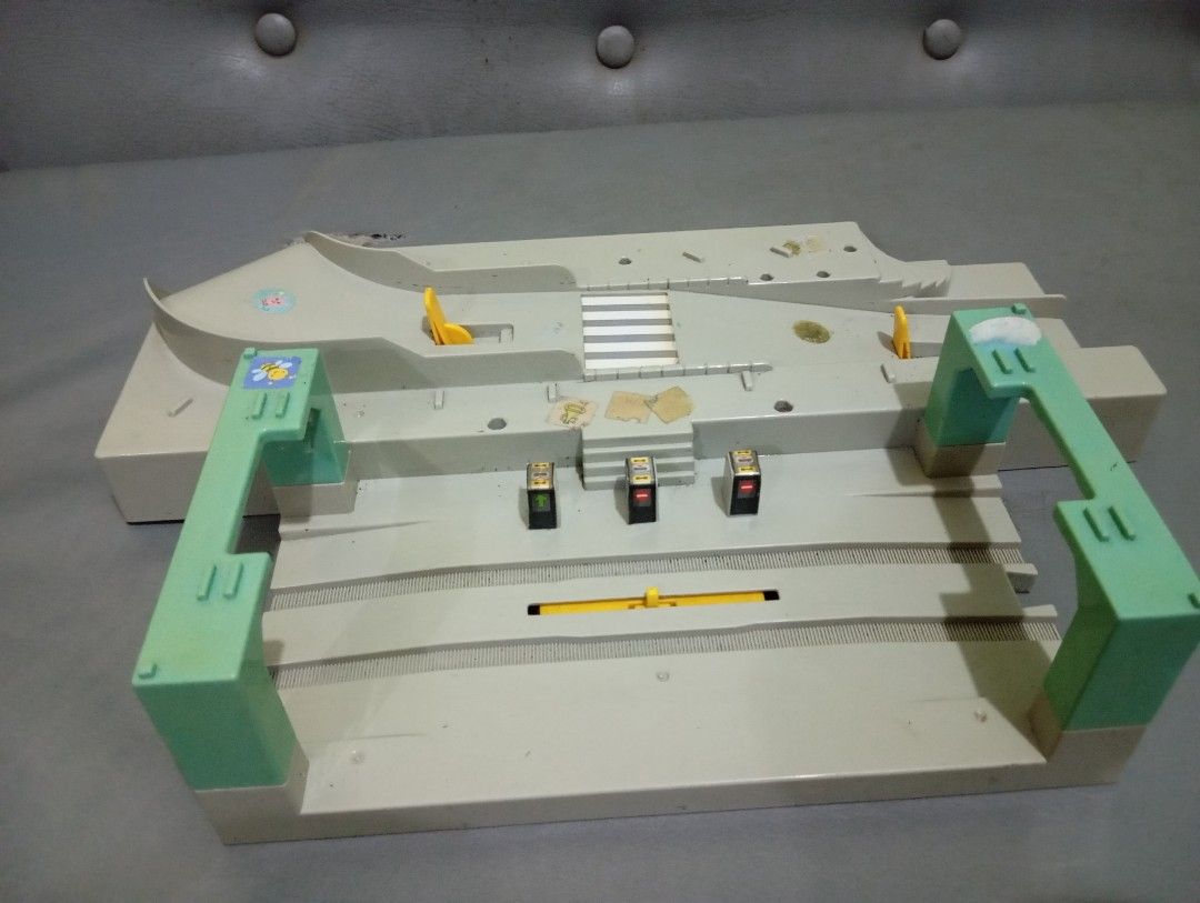 Tomy Plarail ticket gate (Category: Action & Battle Toys) located in Silang. Submitted by samflores2k4t7 (Listing ID 1430680921, Image 3). Description: For sale Tomy Plarail ticket gate Made in Thailand.