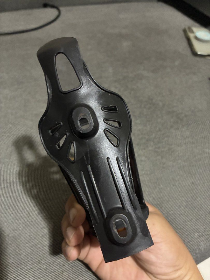 Topeak Bottle Cage (Category: Bicycles) located in General Mariano Alvarez. Submitted by lucian91 (Listing ID 1430599837, Image 3). Description: .