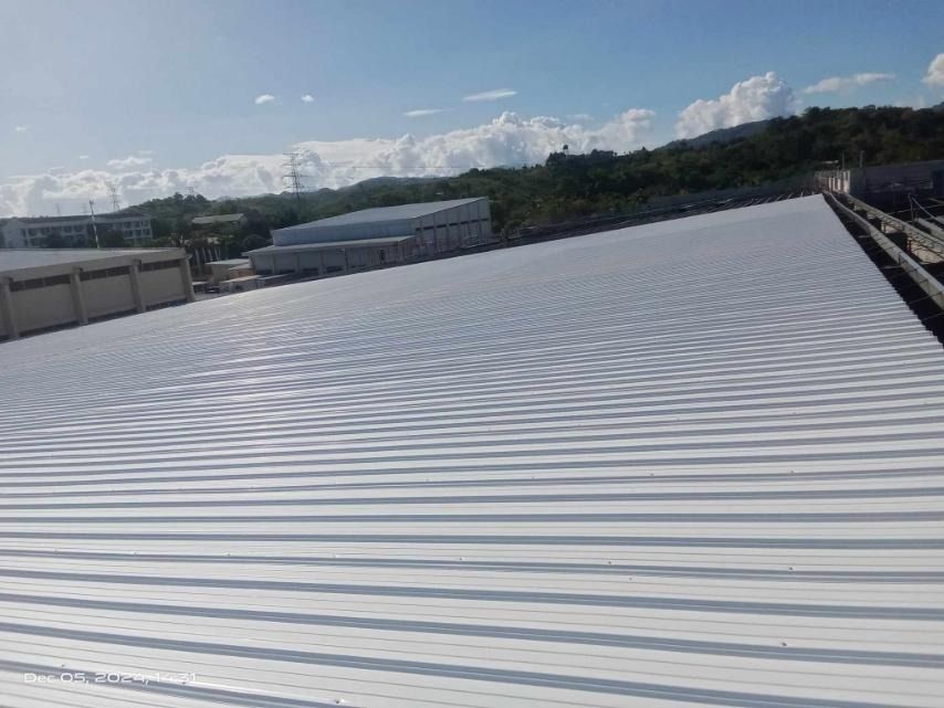 UPVC NO INSULATION NEEDED ROOFING (Category: Construction & Building Materials) located in Quezon City. Submitted by plastechmetalcorp_ (Listing ID 1430624089, Image 2). Description: 𝐔𝐩𝐠𝐫𝐚𝐝𝐞 𝐲𝐨𝐮𝐫 𝐫𝐨𝐨𝐟 𝐰𝐢𝐭𝐡 𝐏𝐥𝐚𝐬𝐭𝐞𝐜𝐡 𝐌𝐞𝐭𝐚𝐥 𝐑𝐨𝐨𝐟! ✔HEAT INSULATED WITHOUT INSULATION NEEDED ✔HIGH IMPACT RESISTANT ✔TYPHOON PROOF ✔SUPER COOL ROOF ✔ NON-BRITTLE ✔ RUST PROOF ✔NON-CORROSIVE ✔FIRE RETARDANT 𝐒𝐞𝐧𝐝 𝐮𝐬 𝐚 𝐦𝐞𝐬𝐬𝐚𝐠𝐞 