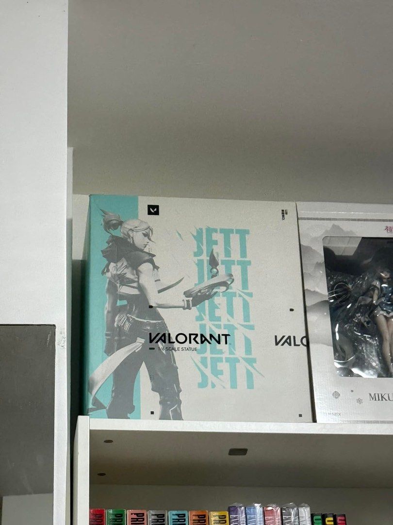 Valorant Jett 1/6 Scale Figure (Category: Figurines & Statues) located in Manila. Submitted by cnmroll (Listing ID 1430619215, Image 3). Description: Has a dented box but figure is in an excellent condition.