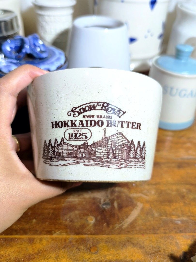 Vintage Butter Canister 1925 (Category: Food Organization & Storage) located in Pangil. Submitted by kopee_matcha (Listing ID 1430652453, Image 3). Description: Size:4.5" x 4.3" Snow Brand *Strickly 2 days reservation only * Payment must be completed within 48 hours. If unpaid, your order will be automatically forfeited and the item/s will be given to the next miner. *No deleting of comments *3 or more items (Large pouch or box only) Courier: J&T