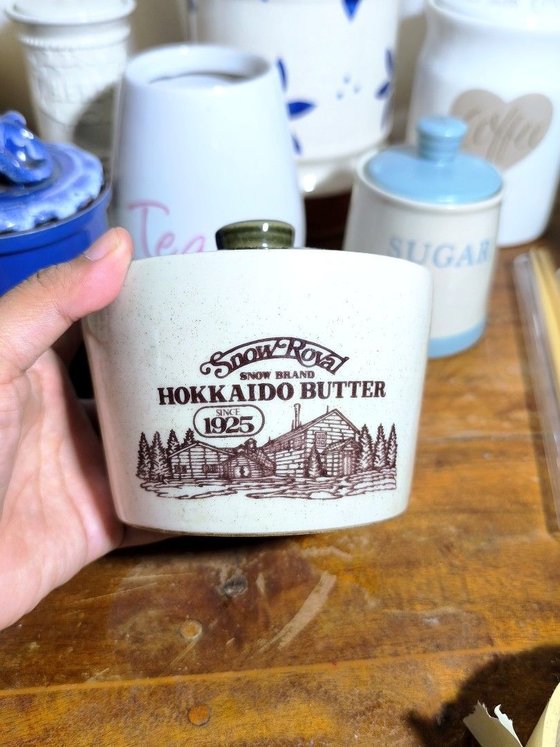 Vintage Butter Canister 1925 (Category: Food Organization & Storage) located in Pangil. Submitted by kopee_matcha (Listing ID 1430652453, Image 2). Description: Size:4.5" x 4.3" Snow Brand *Strickly 2 days reservation only * Payment must be completed within 48 hours. If unpaid, your order will be automatically forfeited and the item/s will be given to the next miner. *No deleting of comments *3 or more items (Large pouch or box only) Courier: J&T