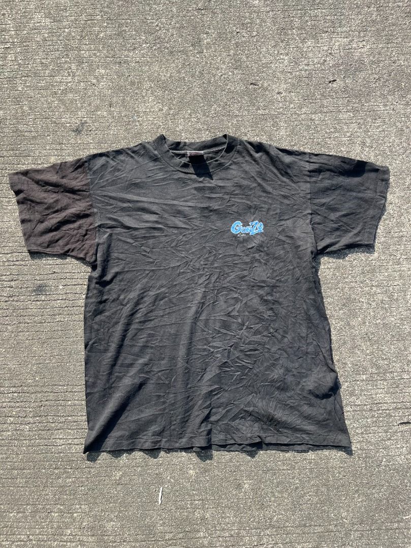 vintage ONEITA Gonzo surf tee (Category: Tshirts & Polo Shirts ) located in Santa Rosa. Submitted by omen999 (Listing ID 1430681984, Image 1). Description: vintage gonzo surf shirt, japanese brand 250pesos! SHIPPED Single stitch all over XL on ONIETA tag W 24.5 L 29 free shipping!.