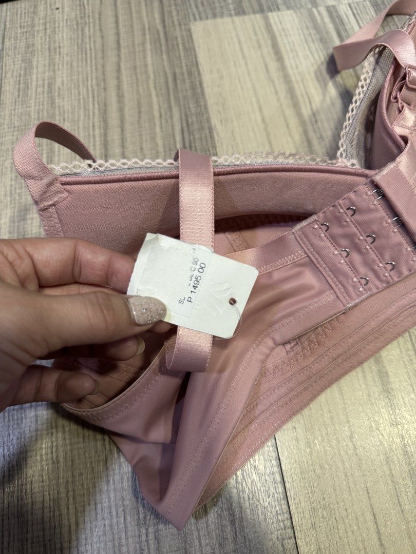 Wacoal bra - brand new with tag (Category: Undergarments & Loungewear) located in Tarlac. Submitted by blvrfinds (Listing ID 1430679308, Image 3). Description: .