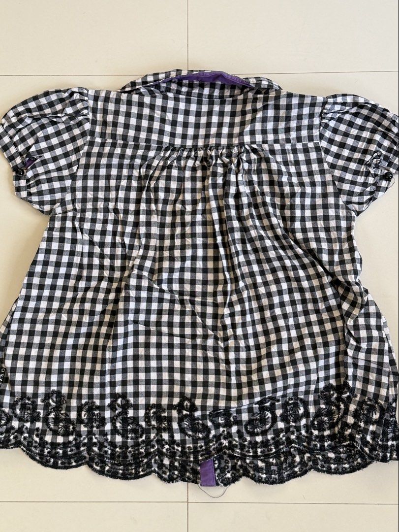 y2k babydoll polka checkered top (Category: Blouses) located in Manila. Submitted by stephanyck (Listing ID 1430796924, Image 2). Description: such a cute top! very casual n chic there's little to no flaws just the hem stitching 🌷gcash/bpi 🌷sf will be shouldered by the buyer 🌷j&t/lalamove/lbc .