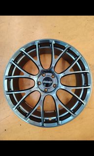 (Category: ) located in . Submitted by ls.tyres (Listing ID 1306018456, Image 1). Description: .