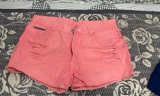 (Category: ) located in . Submitted by _.helloItsMe (Listing ID 1430875735, Image 1). Description: .