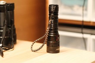 （分類：）位於 。 由 flashlight2025 提交（商品編號 1430111458，圖片 1）。簡介： 。
