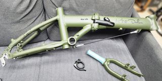 （分類：）位於 。 由 albertmoto 提交（商品編號 1430160693，圖片 1）。簡介： 。