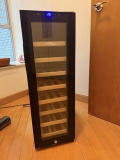 （分類：）位於 。 由 clothesienne 提交（商品編號 1430955094，圖片 1）。簡介： 。