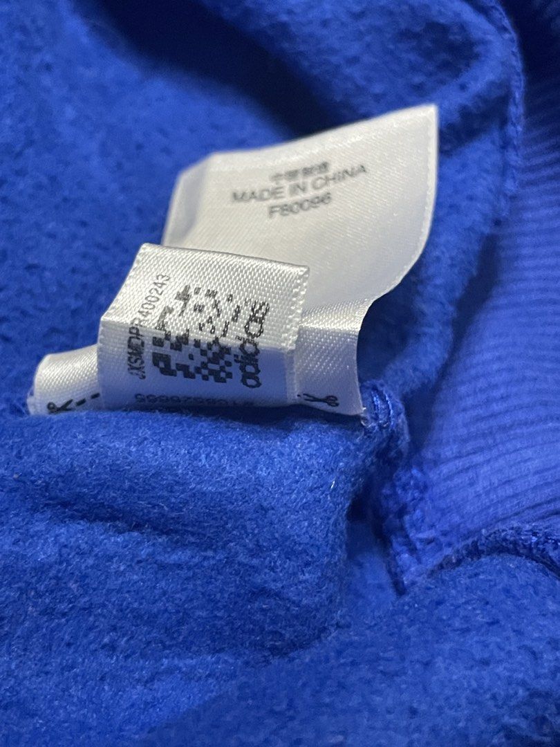 Adidas Trefoil Hoodie (Category: Hoodies) located in Baguio. Submitted by boondox (Listing ID 1430901473, Image 3). Description: • Adidas Hoodie • 28 x 25 • Large • Excellent • 10/10 color-rate .