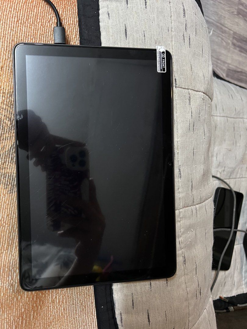 Android Tablet (Category: Android) located in General Mariano Alvarez. Submitted by happyocean_e09c35 (Listing ID 1430931576, Image 3). Description: Android 15 Tablet (Japan unit) BRAND NEW 12 inch display Octa-core processor 128 GB 8GB RAM Both camera is working No issues Complete with box Good for online classes, browsing, and videos RFS: extra device / not being used.