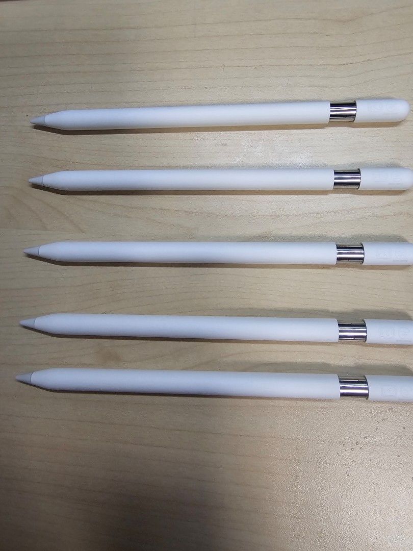 Apple Pencils for CHEAP(USB-C)100% authentic w no scratches