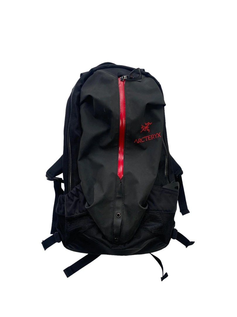 Arcteryx Arro 22 Red (Category: Backpacks) located in Caloocan City. Submitted by archivedrift (Listing ID 1430888637, Image 1). Description: fixed free shipping for sure buyer.