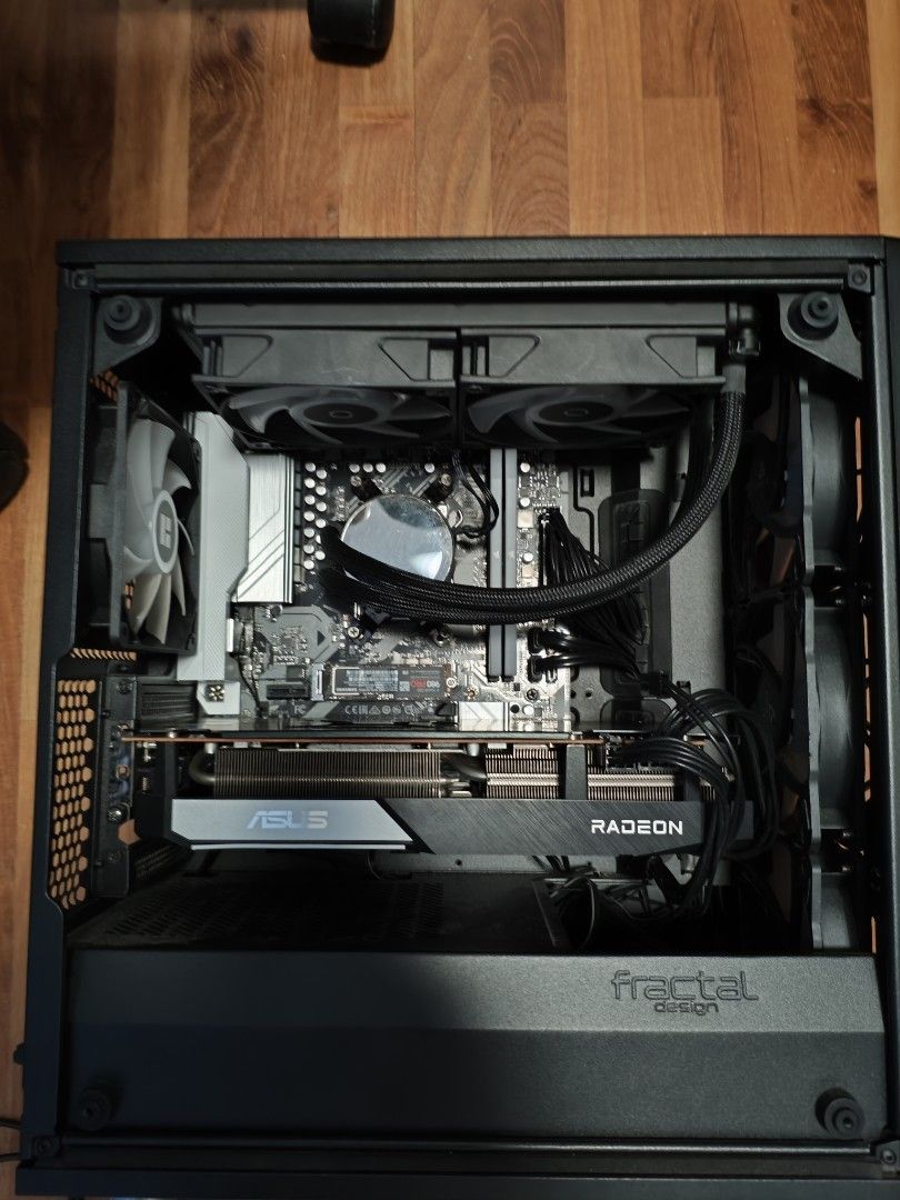 ASUS Radeon RX 6700 XT421518140422891522