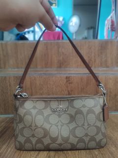 (Category: ) located in . Submitted by zeyla (Listing ID 1428693898, Image 1). Description: .