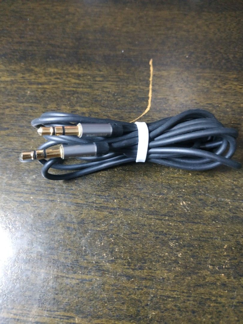 Aux cable