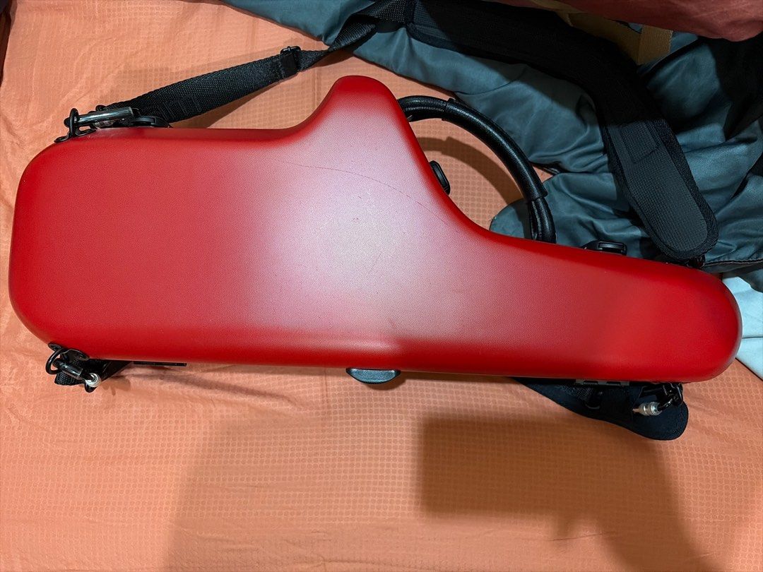 BAM Cabine Alto Saxophone Case - Red, Hobbies & Toys, Music & Media ...