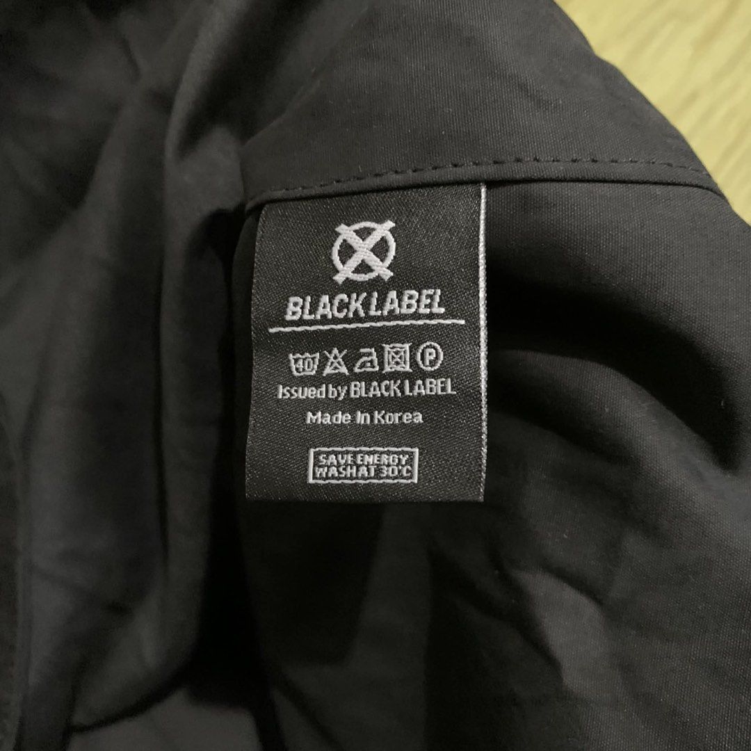 Black Label Utility Multi-pocket Vest (Category: Vests) located in Bulacan. Submitted by ridersthrift_ph (Listing ID 1430817635, Image 3). Description: Black Label Utility Vest Size 3 Excellent Condition No Issue Bulacan 📍.