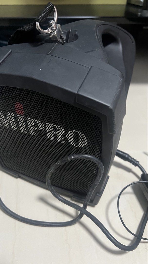 BMB Microphone & Mipro Speaker System467895194537830401