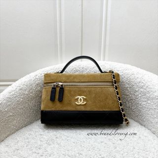 (Category: ) located in . Submitted by brands_lover (Listing ID 1430836178, Image 1). Description: .