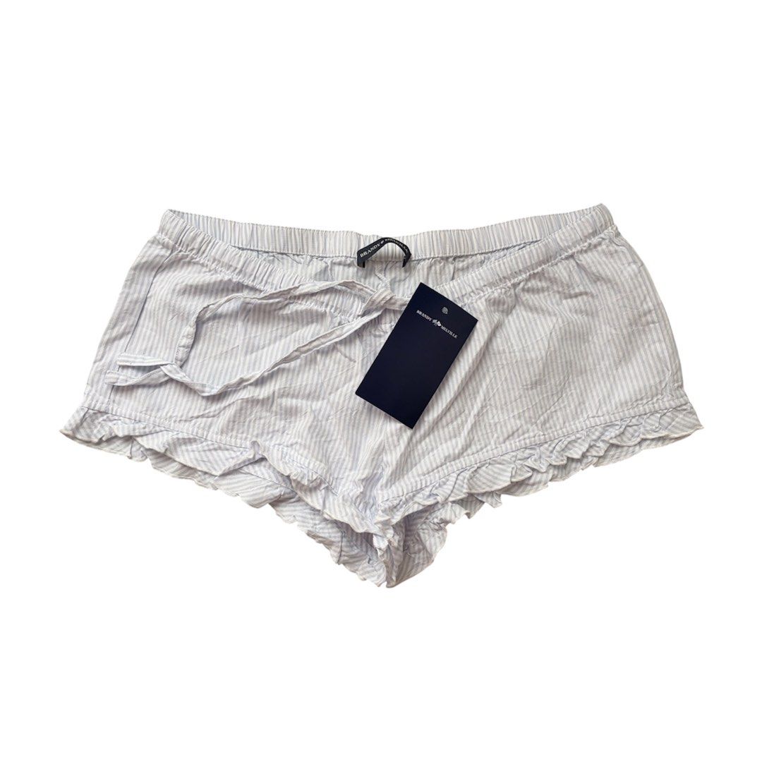 Brandy Melville Striped Lounge Shorts (Category: Shorts) located in Marikina City. Submitted by 1002vintage (Listing ID 1430815947, Image 1). Description: Brand new with tag Bought in Korea.