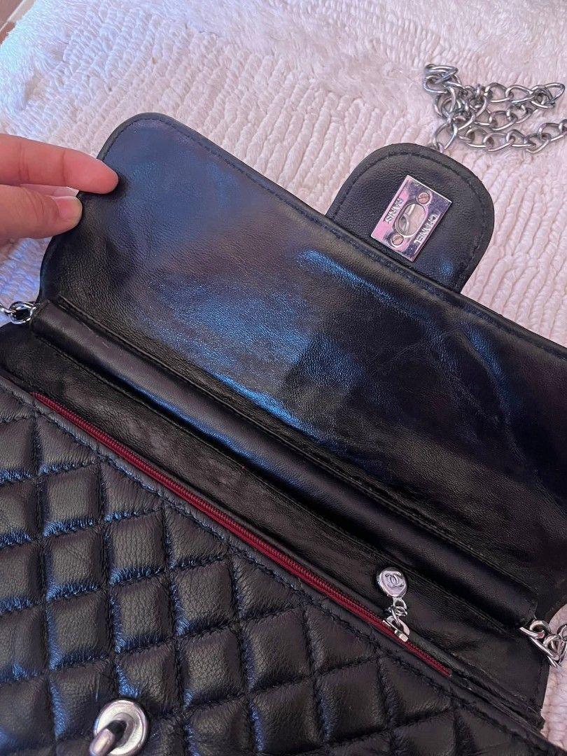 Chanel east west quilted lambskin (Category: Luxury Bags & Wallets) located in Tagum. Submitted by mjprelovedbags2020 (Listing ID 1430883339, Image 3). Description: FS Ch@neL East West Quilted Lambskin Flap Clutch Sticker code still intact With minimal sign of use Can ship via J&T FREE SF 3,200 pesos 📍 Tagum City.