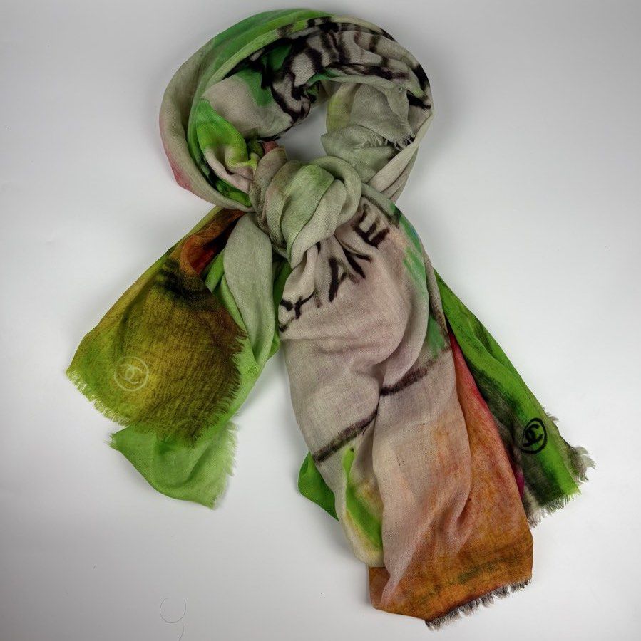 Chanel No. 5 Perfume Bottle Wool Scarf (Category: Luxury Accessories) located in Bacolod City. Submitted by cast.archives (Listing ID 1430955699, Image 1). Description: Chanel No. 5 Perfume Bottle Wool Scarf Size: Large Condition: Excellent Flaw: Normal sign of used Measurement Width: 52" Length: 72".