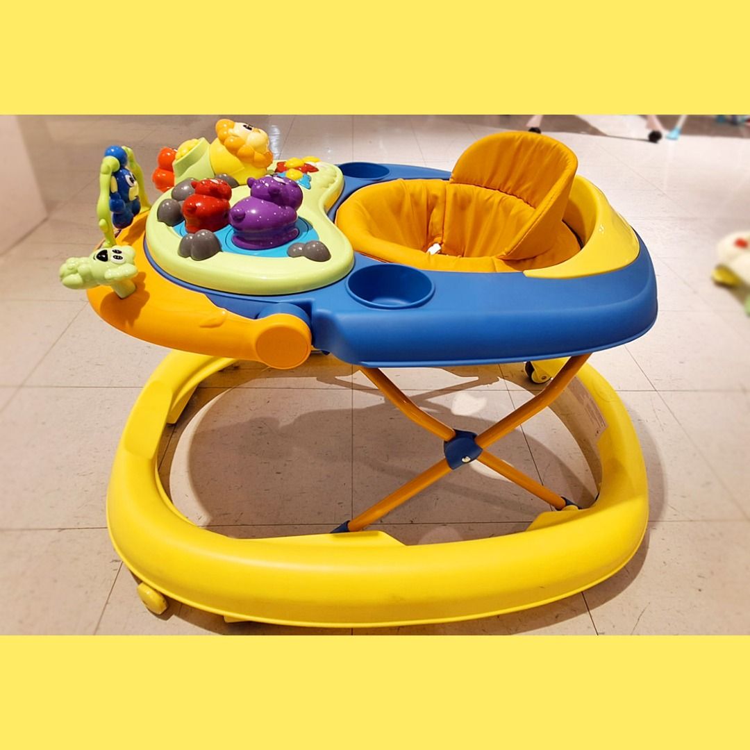 CHICCO Walker (Category: Infant Playtime) located in Manila. Submitted by zjk001 (Listing ID 1285952393, Image 2). Description: Ideal for parents who are prioritizing the safety of their baby. - Pre-loved / Used (rarely) but not abused (Smooth paint and dent-less) *Mas mahal ng kaunti kesa sa iba? Very decent condition kasi ito :) - Authentic / Genuine / Original item - SRP at PHP 5,999 - RFS: Decluttering - Trusted Brand. Made from high-quality 