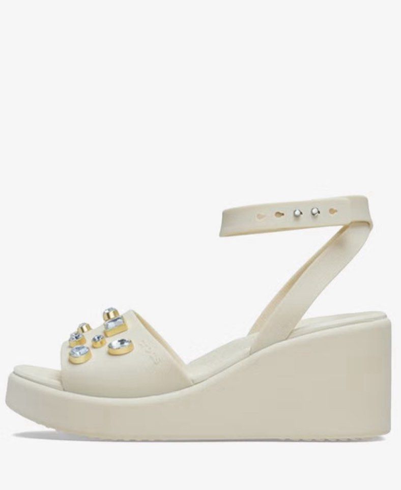 Crocs Brooklyn Gems Ankle Strap Wedge Sandals (Category: Wedges) located in Paranaque City. Submitted by princessann0721 (Listing ID 1430874967, Image 3). Description: Size: W7 Originally bought in UAE Original Price: 5500 pesos.