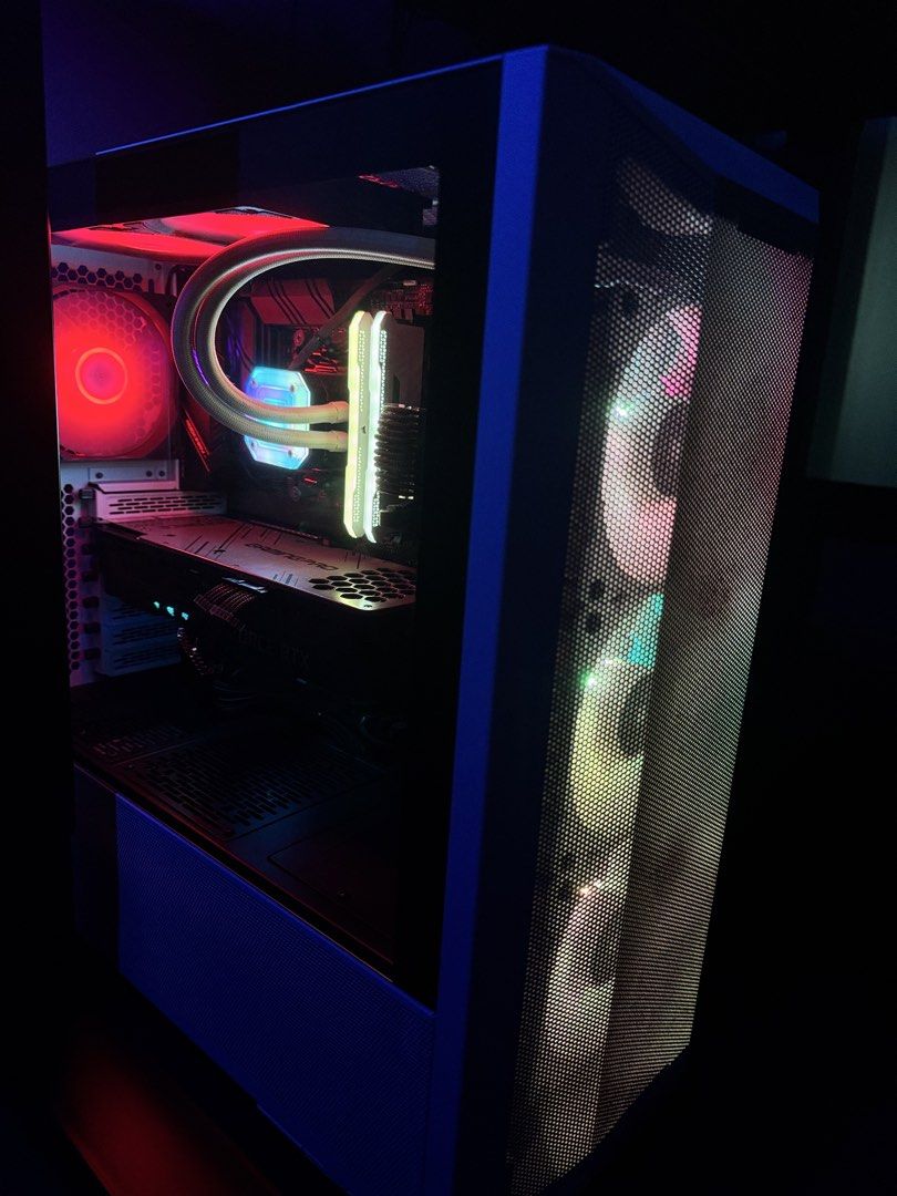 Custom Gaming PC421518866551285762
