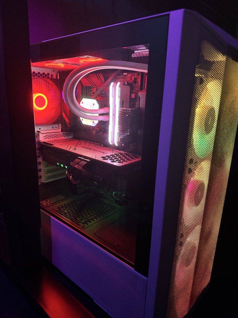 Custom Gaming PC421518866551285761