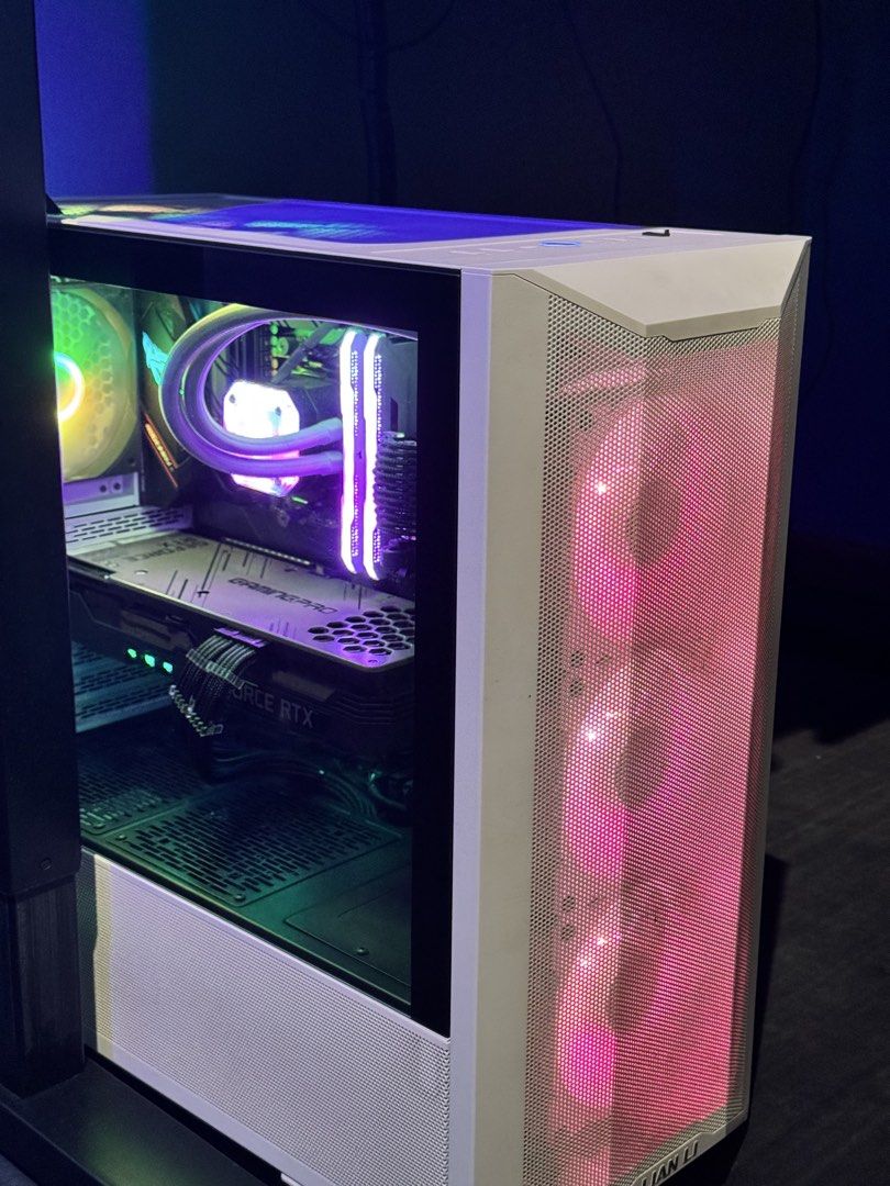 Custom Gaming PC421518866551285760